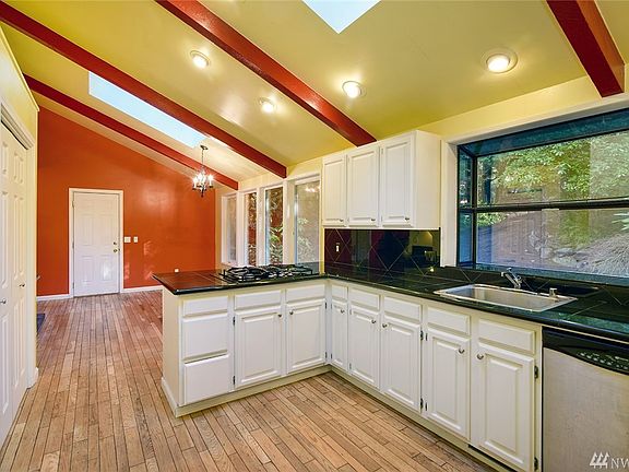 3rd image of 9553 NE Daniel Ct