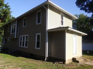 307 S Main St, Coulterville, IL 62237