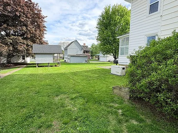 304 E Union St, Canton, PA 17724