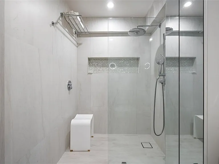 1510 Ashford #3 — Photo 18