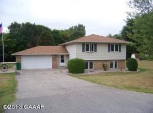 4202 Heritage Ln NE, Alexandria, MN 56308