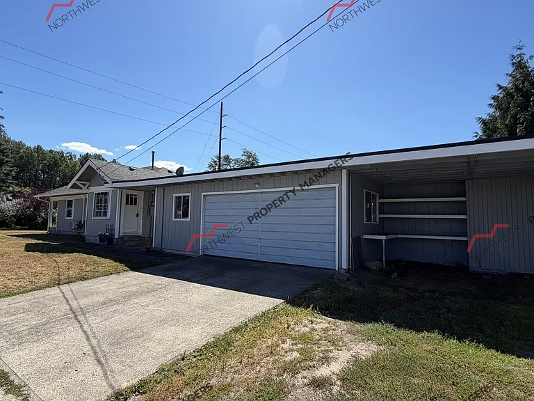 927 Marion St — Photo 4