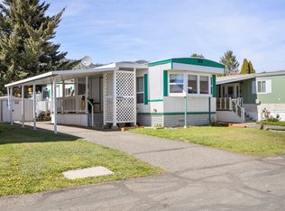 2400 Oakdale Way #26, Kamloops, BC V2B 6W7