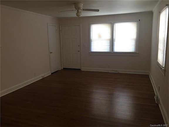 2nd image of 2424 Lynn Dr