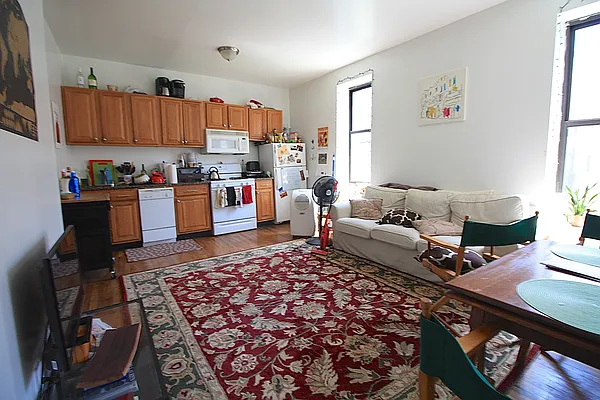 Rented by Mason Group LLC | media 12