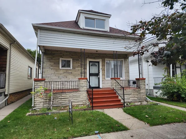 11650 Klinger St, Hamtramck, MI 48212
