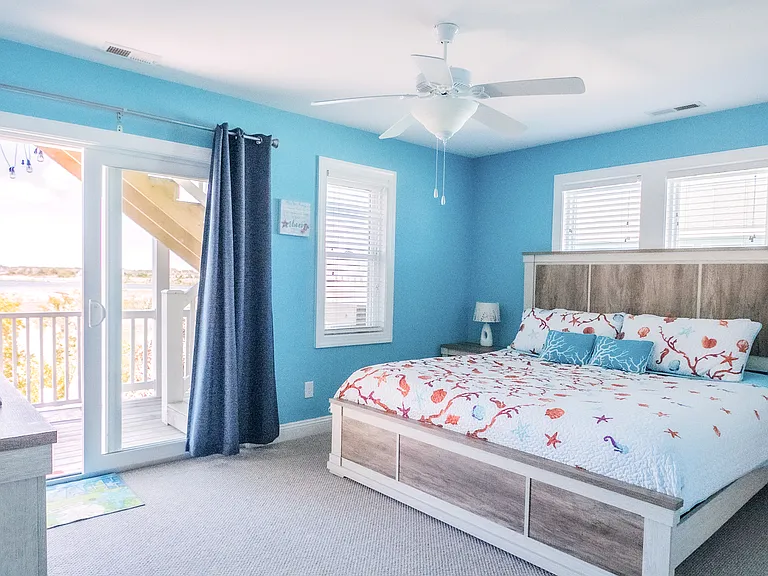 king room, downstairs, private balcony overlooking the sound.