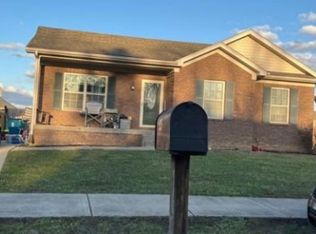 935 Tecumseh Dr, Shepherdsville, KY 40165