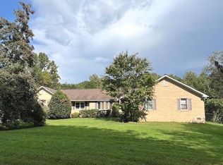 6115 Clifton Rd, Clifton, VA 20124