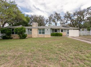 416 Methodist Encampment Rd, Kerrville, TX 78028