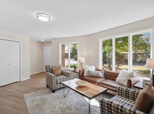 4581 Saddlewood Dr, Minnetonka, MN 55345