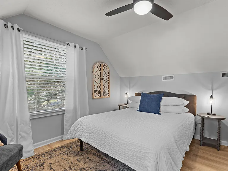 2321 Sierra Dr — Photo 22