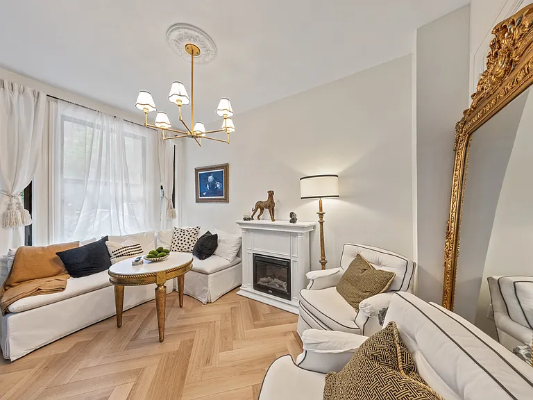203 W 90th St #2G — Photo 3