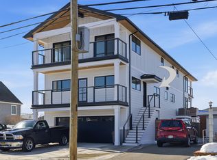 56 Suffolk Rd, Island Park, NY 11558