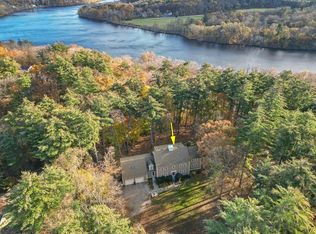 10 Valley St, Merrimac, MA 01860