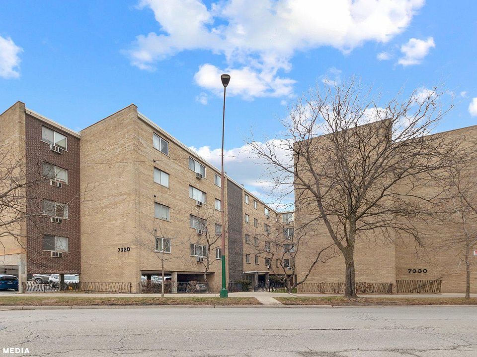 1st image of 7320 N Rogers Ave APT 315