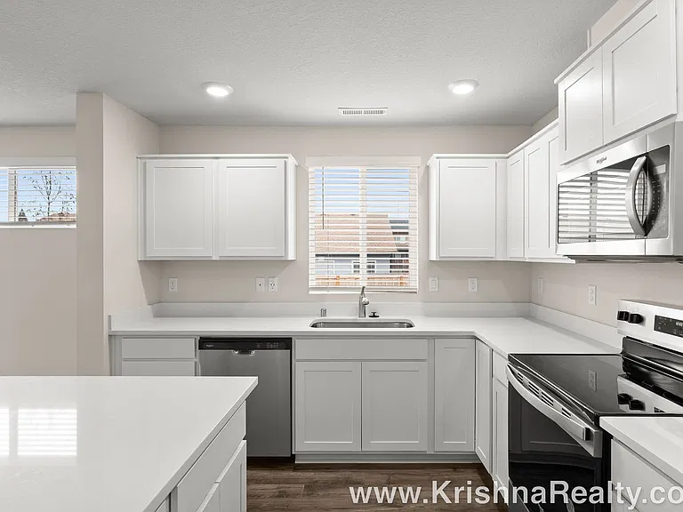 10620 NE 120th Pl — Photo 12