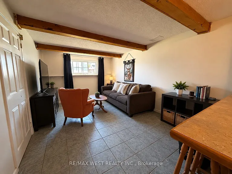 1191 Simcoe St S #LOWER — Photo 7