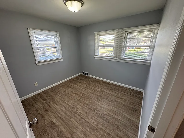 5 Glynn Dr — Photo 3