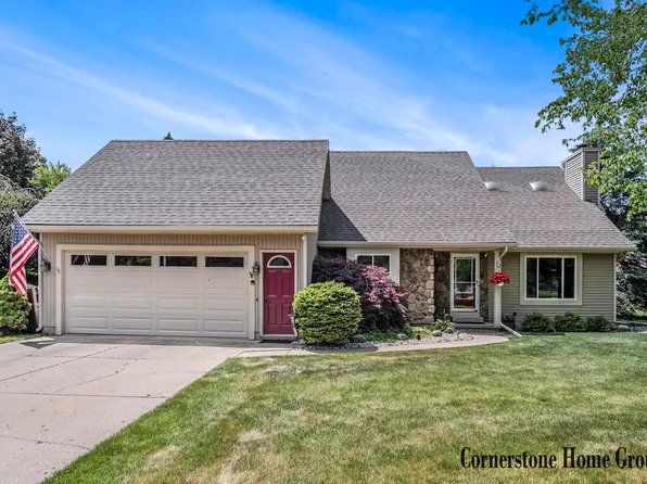 1547 Stark Ave NW, Grand Rapids, MI 49534