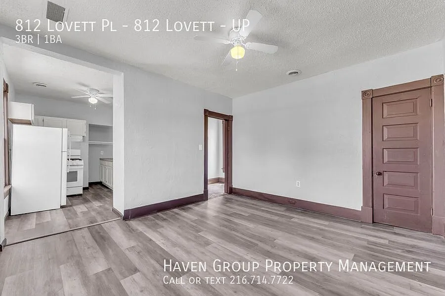 812 Lovett PIace | UP, Lorain, Ohio, 44052 - Spacious 3-bed 1-bath multi-family home! — Photo 4