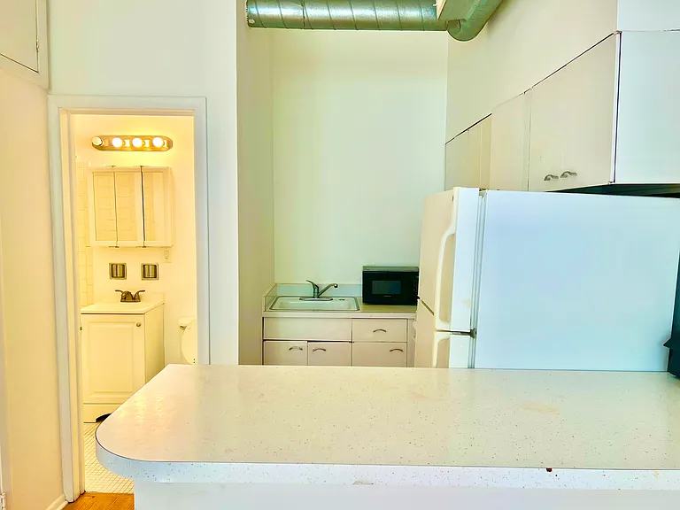 448 W Saint James Pl #2A — Photo 11