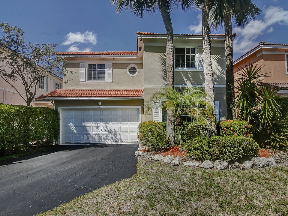 1st image of 11011 NW 1st St