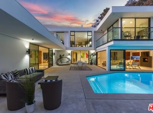 8030 Mulholland Dr, Los Angeles, CA 90046
