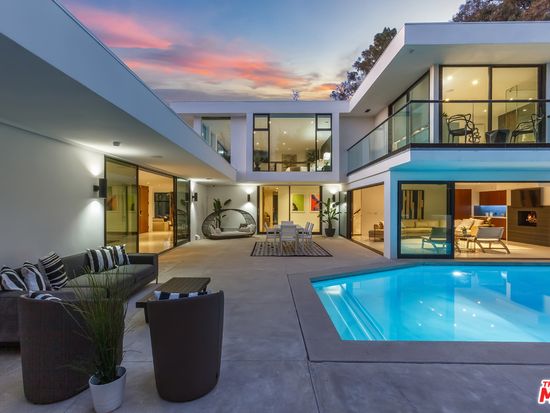 8030 Mulholland Dr, Los Angeles, CA 90046