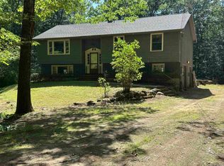 42 Great Oak Dr, Chester, NH 03036