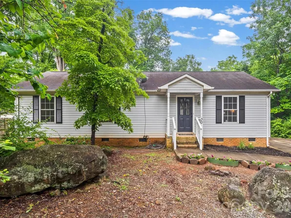30 7th St, York, SC 29745