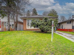 3 Botany Hill Rd, Toronto, ON M1G3K1