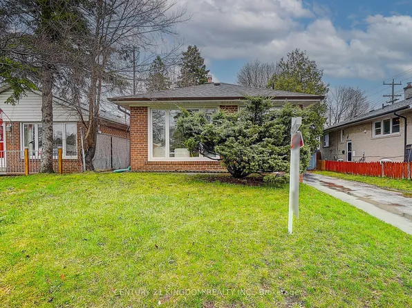 3 Botany Hill Rd, Toronto, ON M1G 3K1