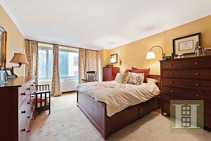 4th image of 315 W 70th St APT 5E