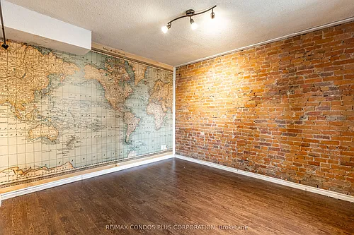 225 Gladstone Ave #105 Photo 1