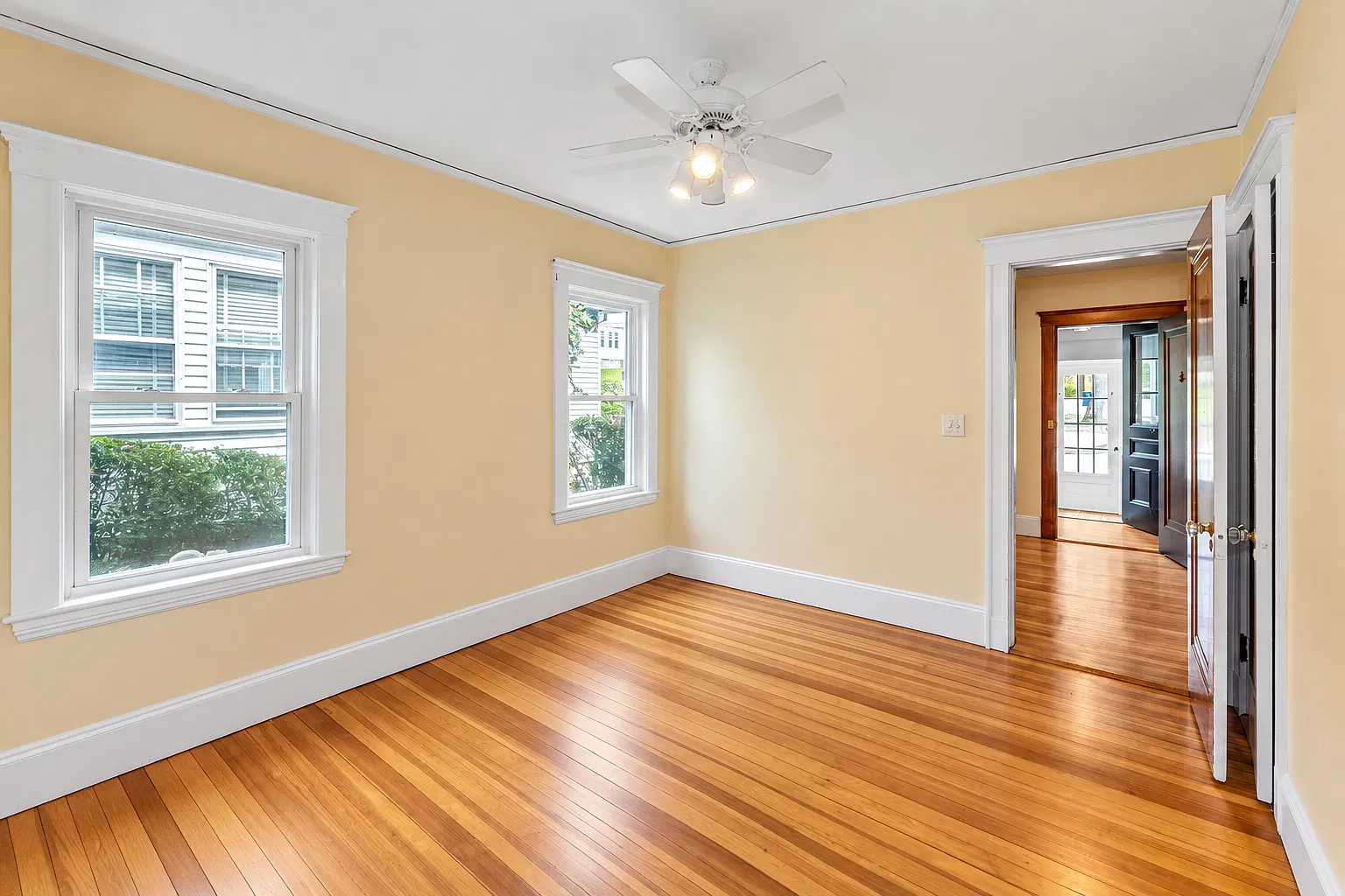 2 bed, 1200 sqft, $2,800 — Photo 3
