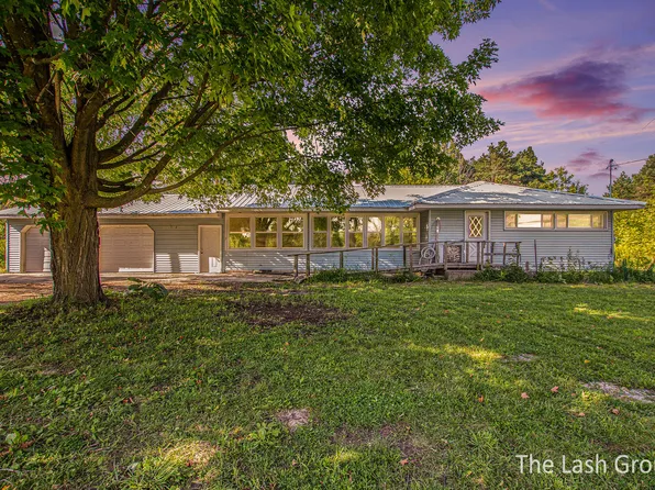 522 Federal St, Sand Lake, MI 49343