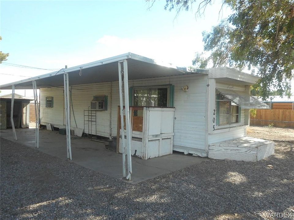 1st image of 205 Riverwood Ln