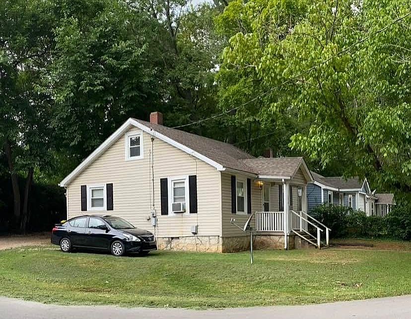 1st image of 135 Plain Ave