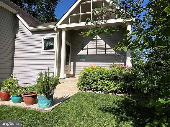 2nd image of 5762 Glen Oak Turn
