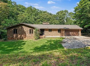210 Lakeview Dr, Seneca, SC 29672
