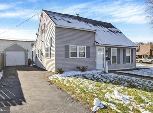 706 Wagon Wheel Ln, Temple, PA 19560