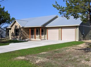 885 Live Oak Dr, Spring Branch, TX 78070