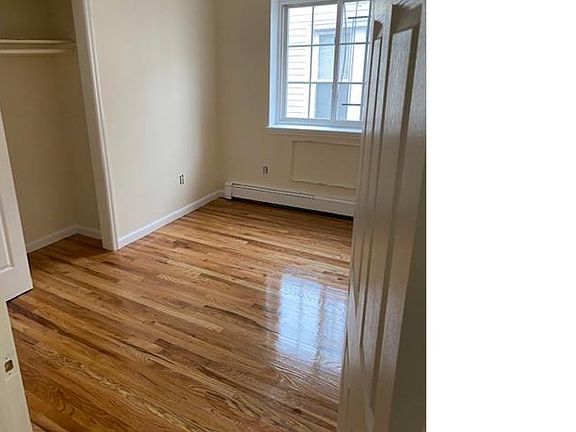 5th image of 2218 Chatterton Ave APT 3