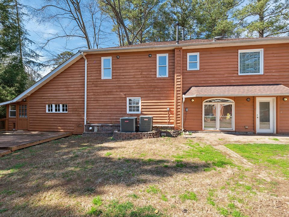 Spacious backyard plus back deck for outdoor seating, grill, etc.