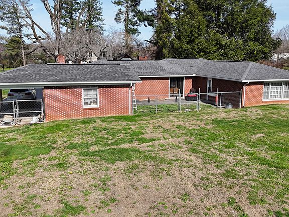 4th image of 405 Boyd Ave