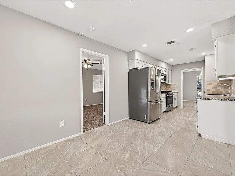 927 Comstock Springs Dr — Photo 23