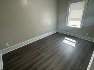 3046 Essex Rd, Camden, NJ 08104