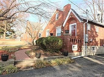 2nd image of 3520 Eminence Blvd