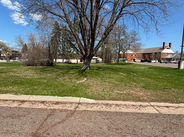 1208 3rd Ave W, Ashland, WI 54806